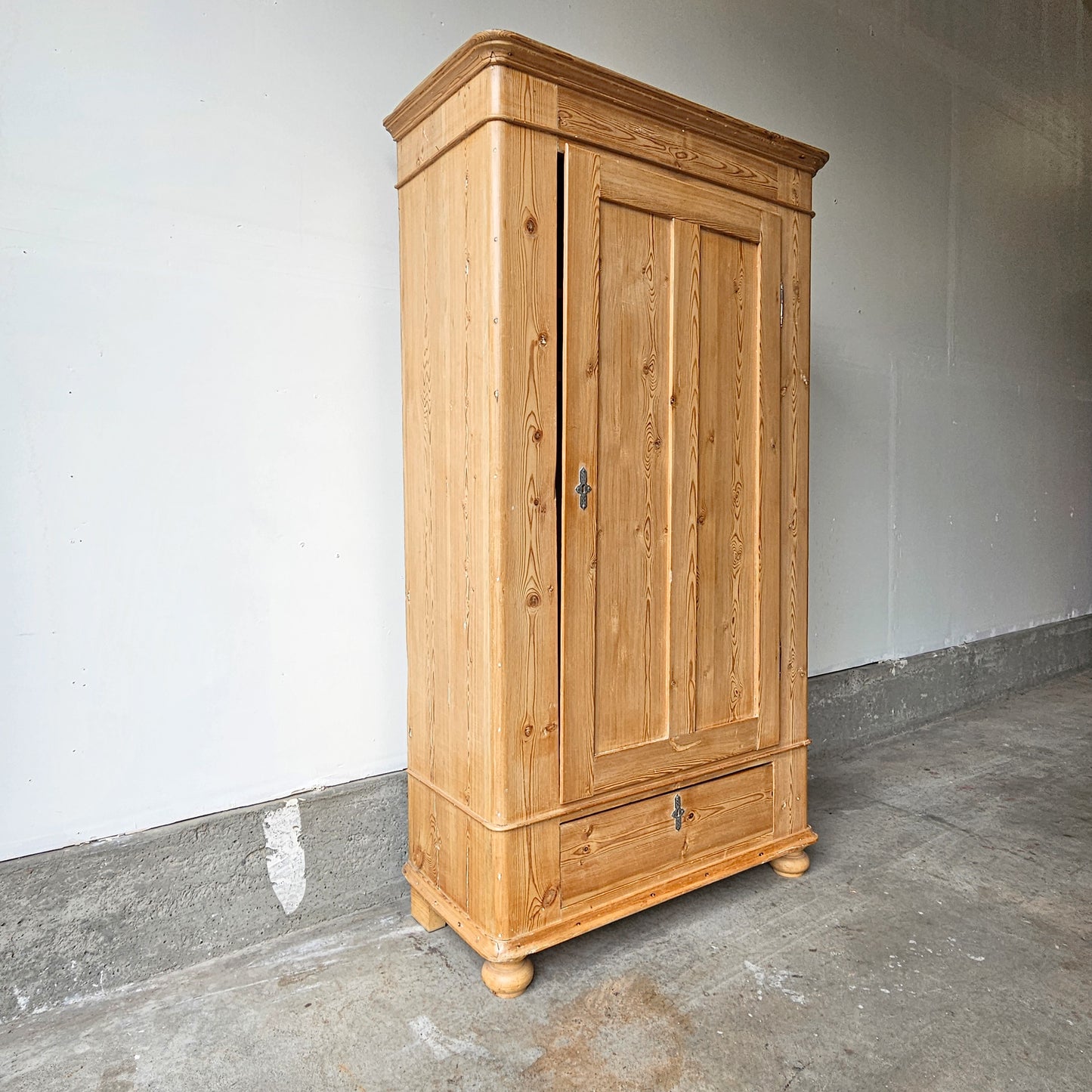 Antique Pine Single Door Wardrobe Cabinet