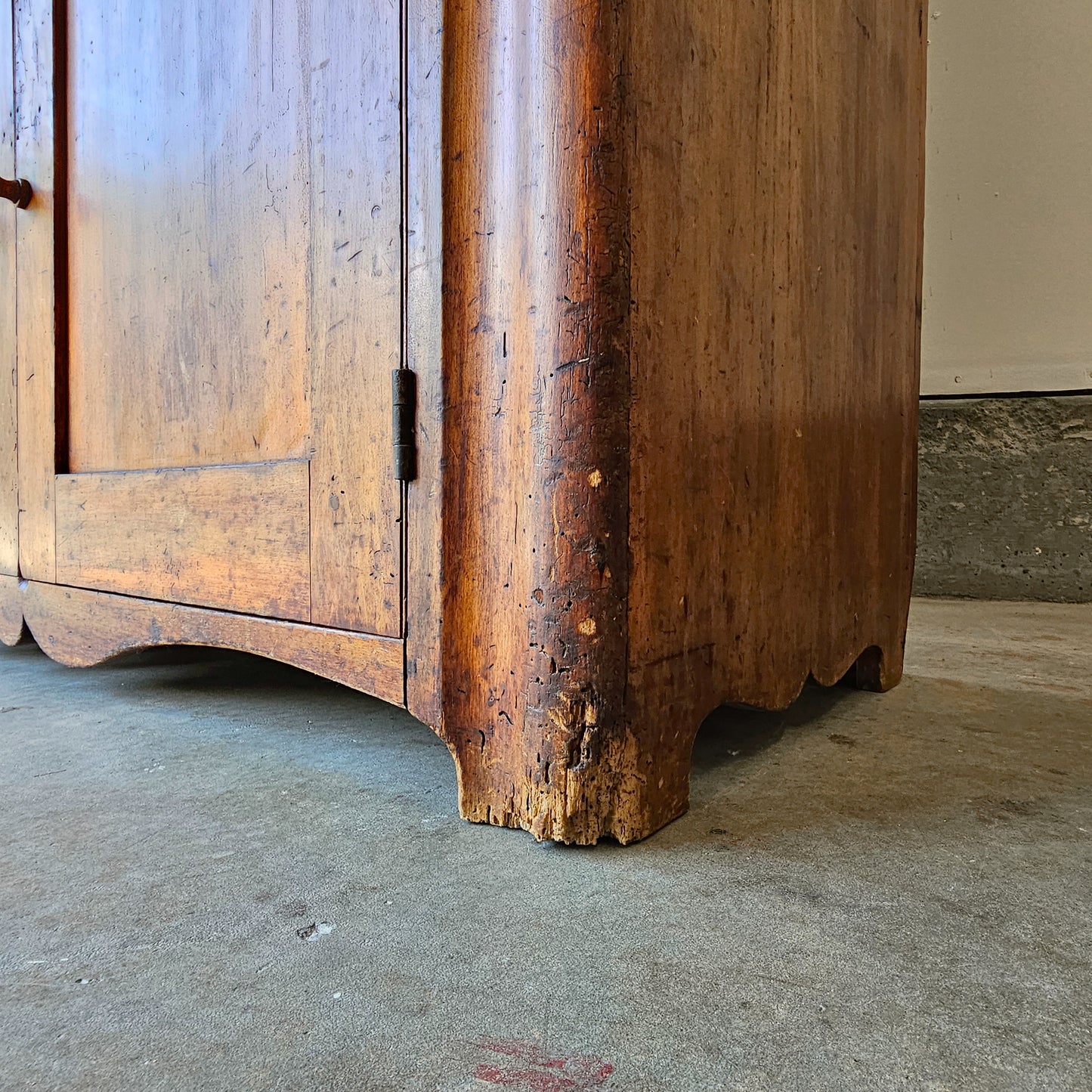 Antique American Pine Hutch with glass doors