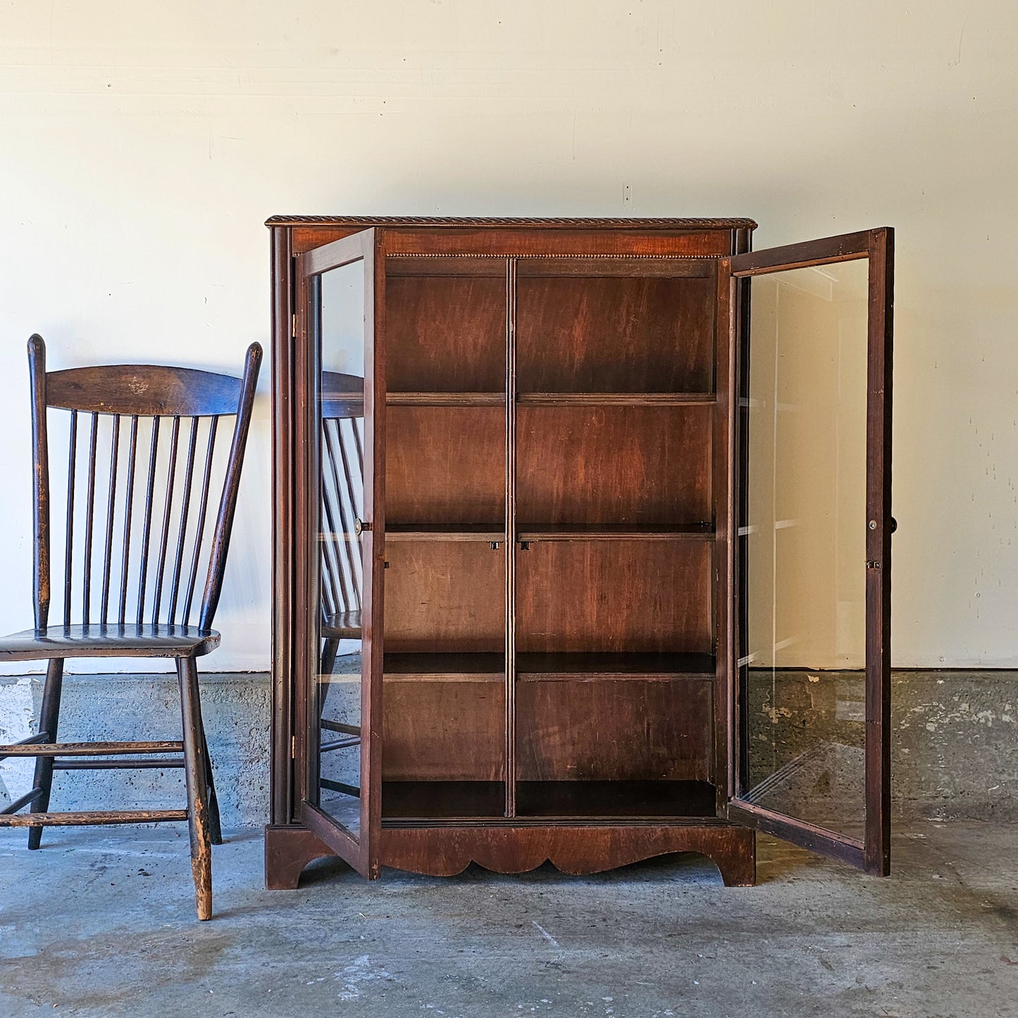 Small mahogany cabinet