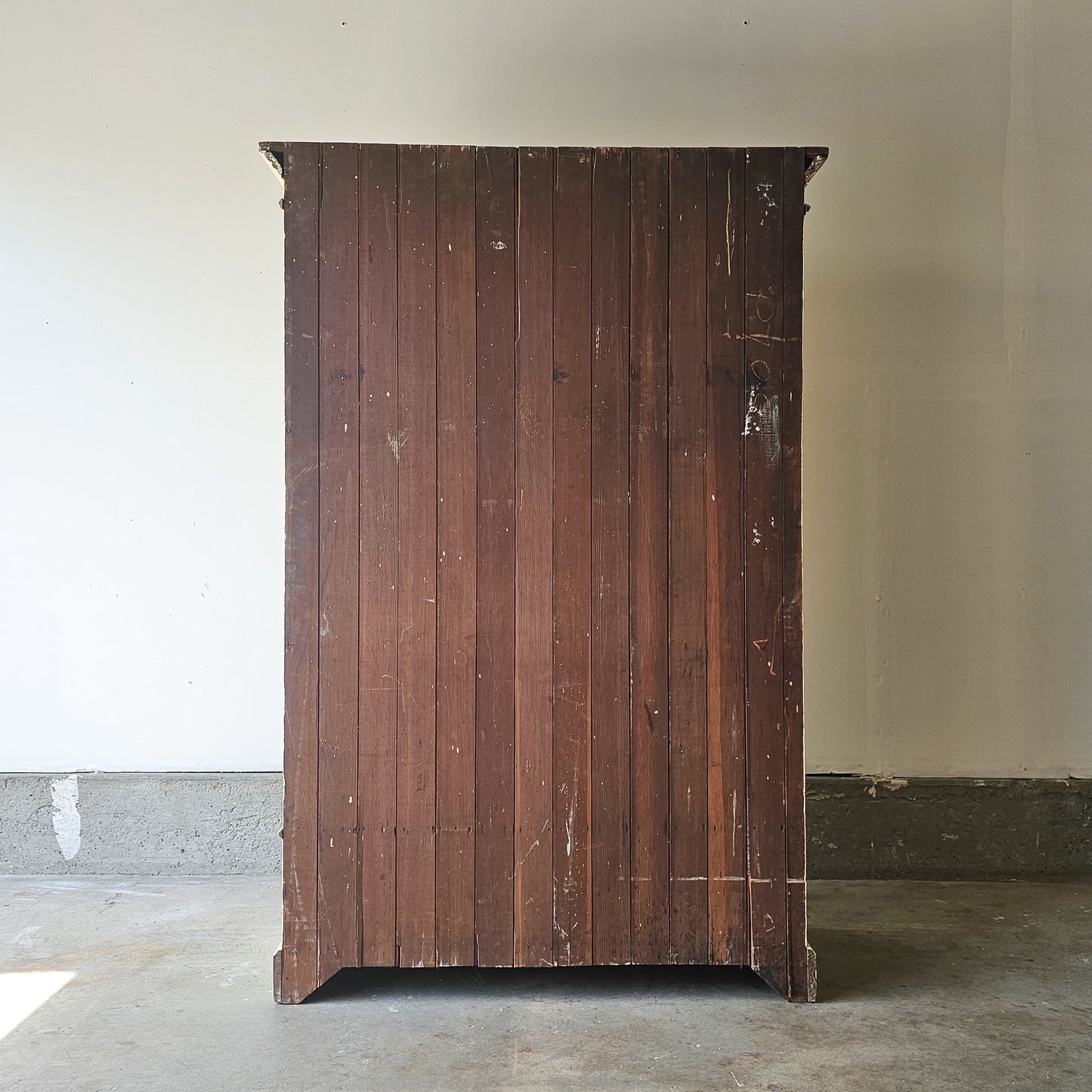 Antique yellow chippy cabinet