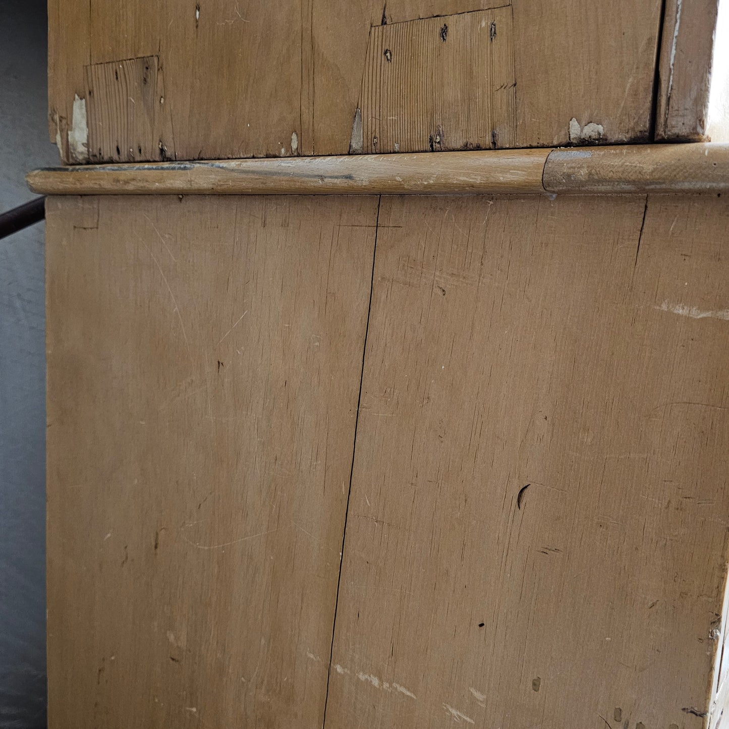 Antique English Pine Linen Press / Wardrobe - Circa 1890