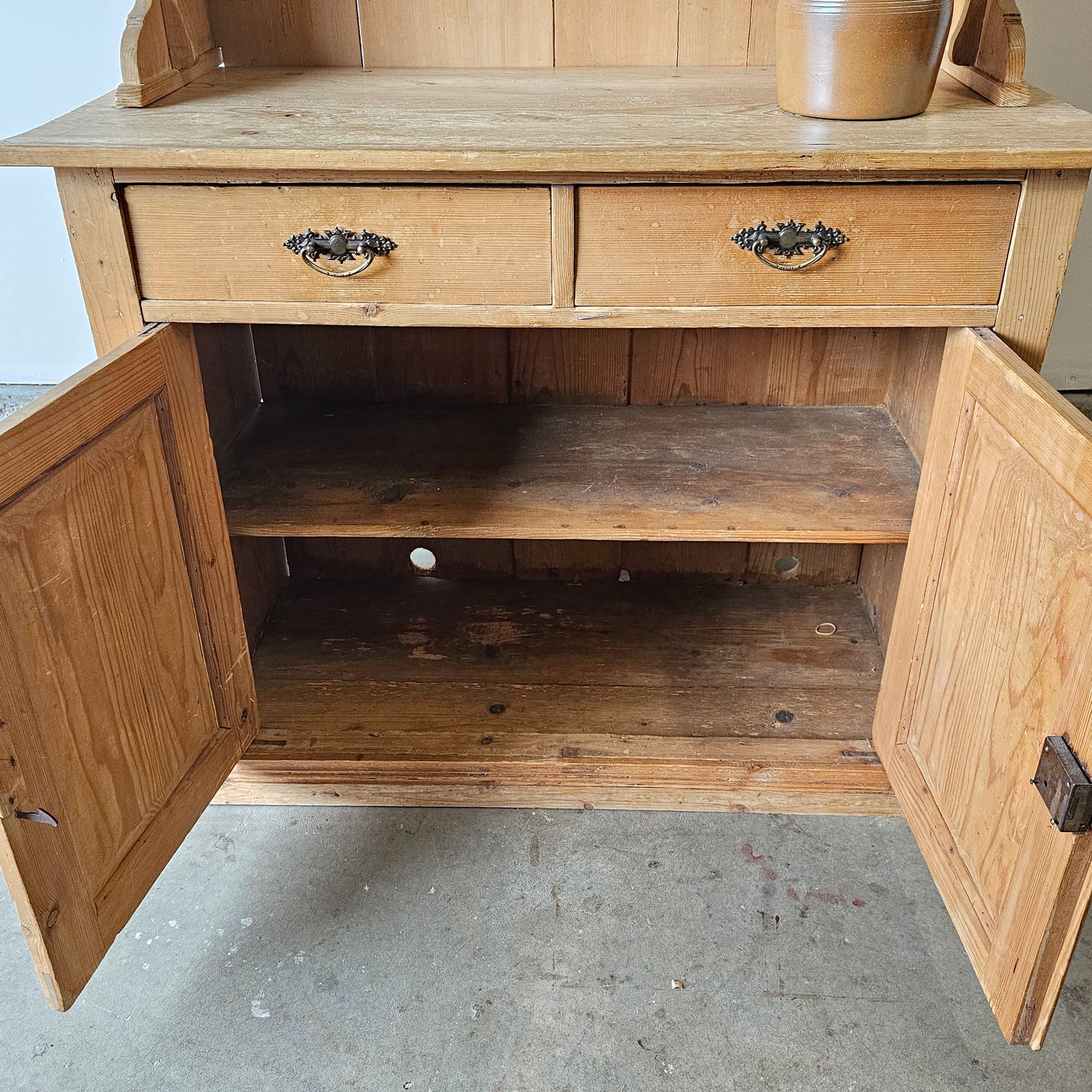 Antique English Pine Kitchen Dresser (Hutch) - Circa 1880