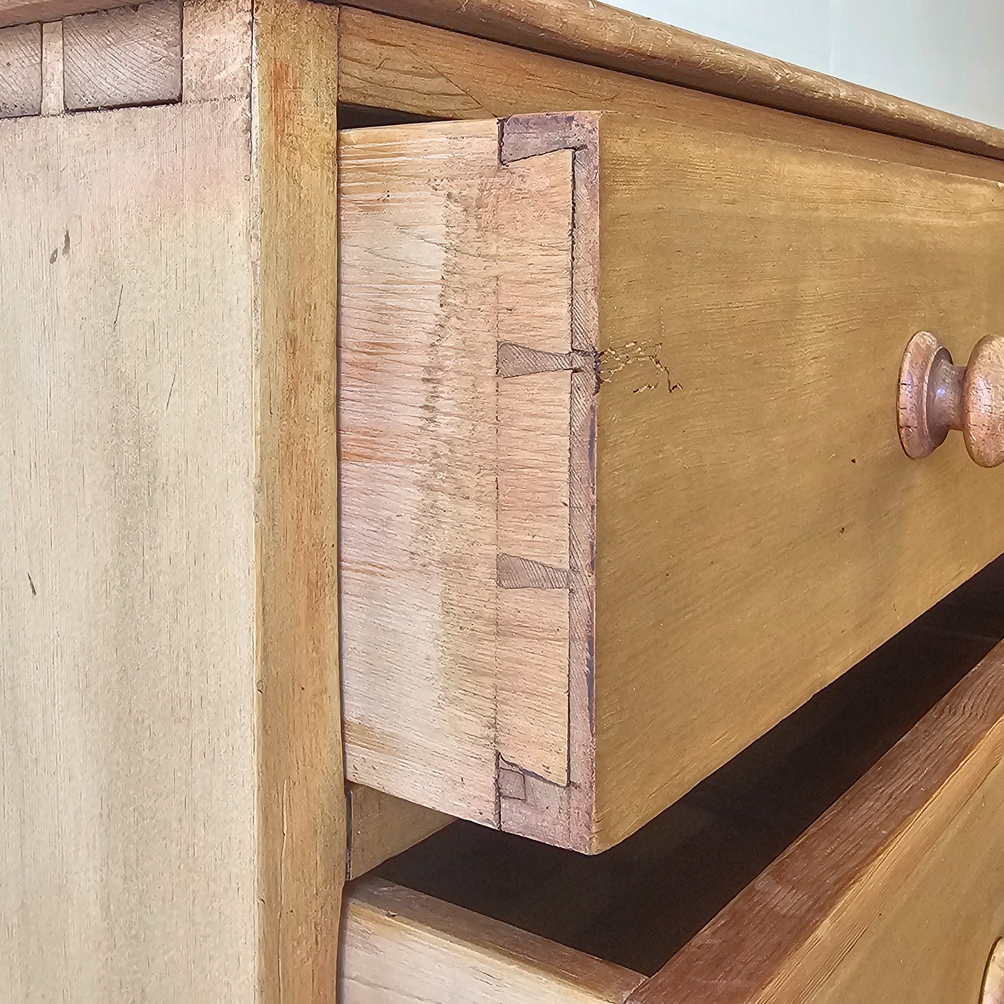 Large 19th-century antique pine dresser - 5 drawers