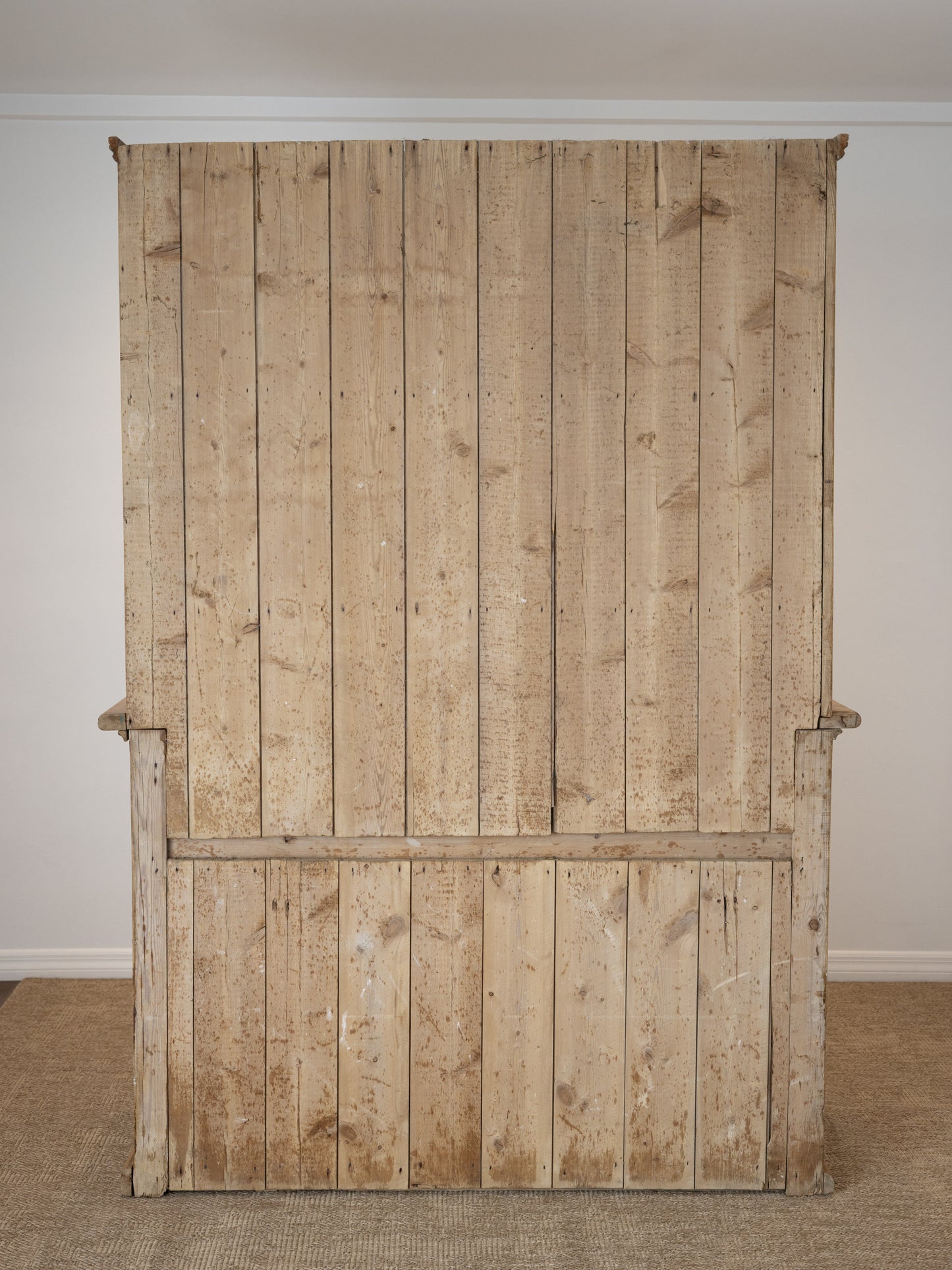 Antique English Pine Kitchen Dresser (Hutch) - Circa 1905