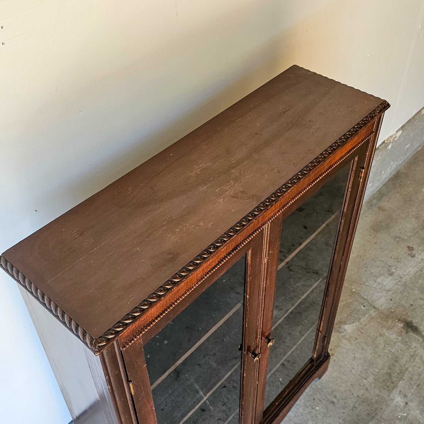 Small mahogany cabinet