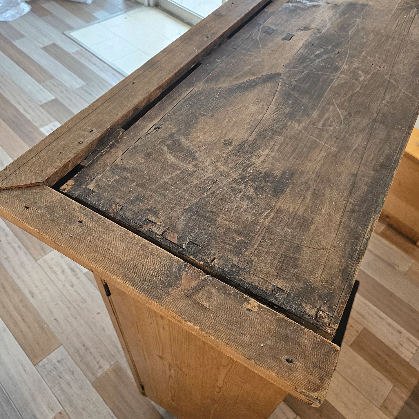 Antique English Pine Linen Press (Wardrobe) - Circa 1840-1860