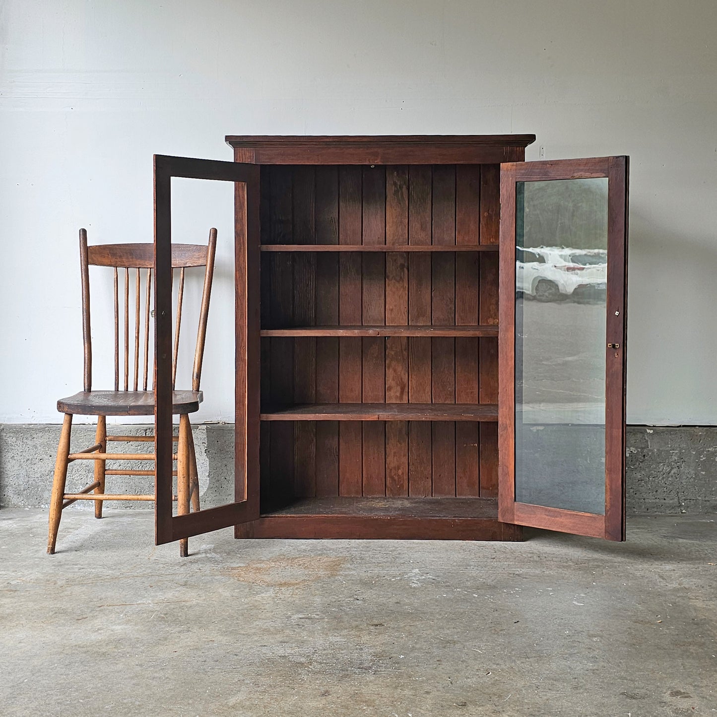 Early 1900's American cabinet with glass doors