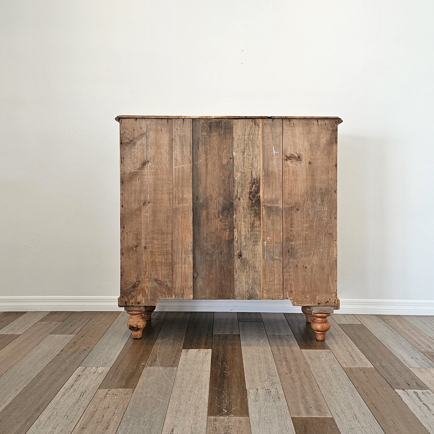Antique English Pine Chest of Drawers (Dresser) with Dark Knobs - Circa 1880