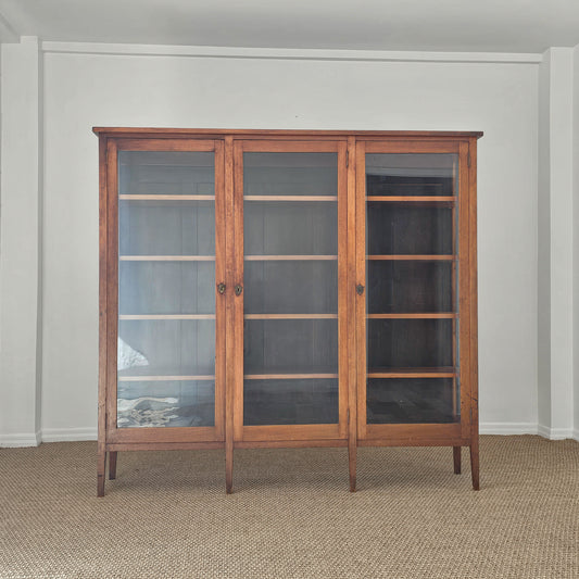 Antique Arts & Crafts Style Glass Door Display Bookcase Cabinet | Circa 1910–1920