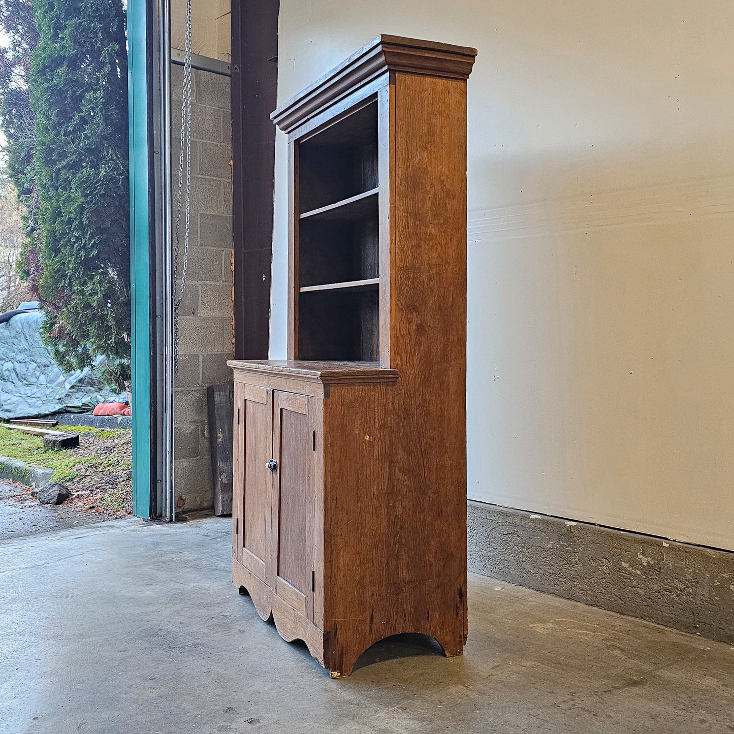 Antique Primitive Pine Step-Back Hutch - Circa 19th-century