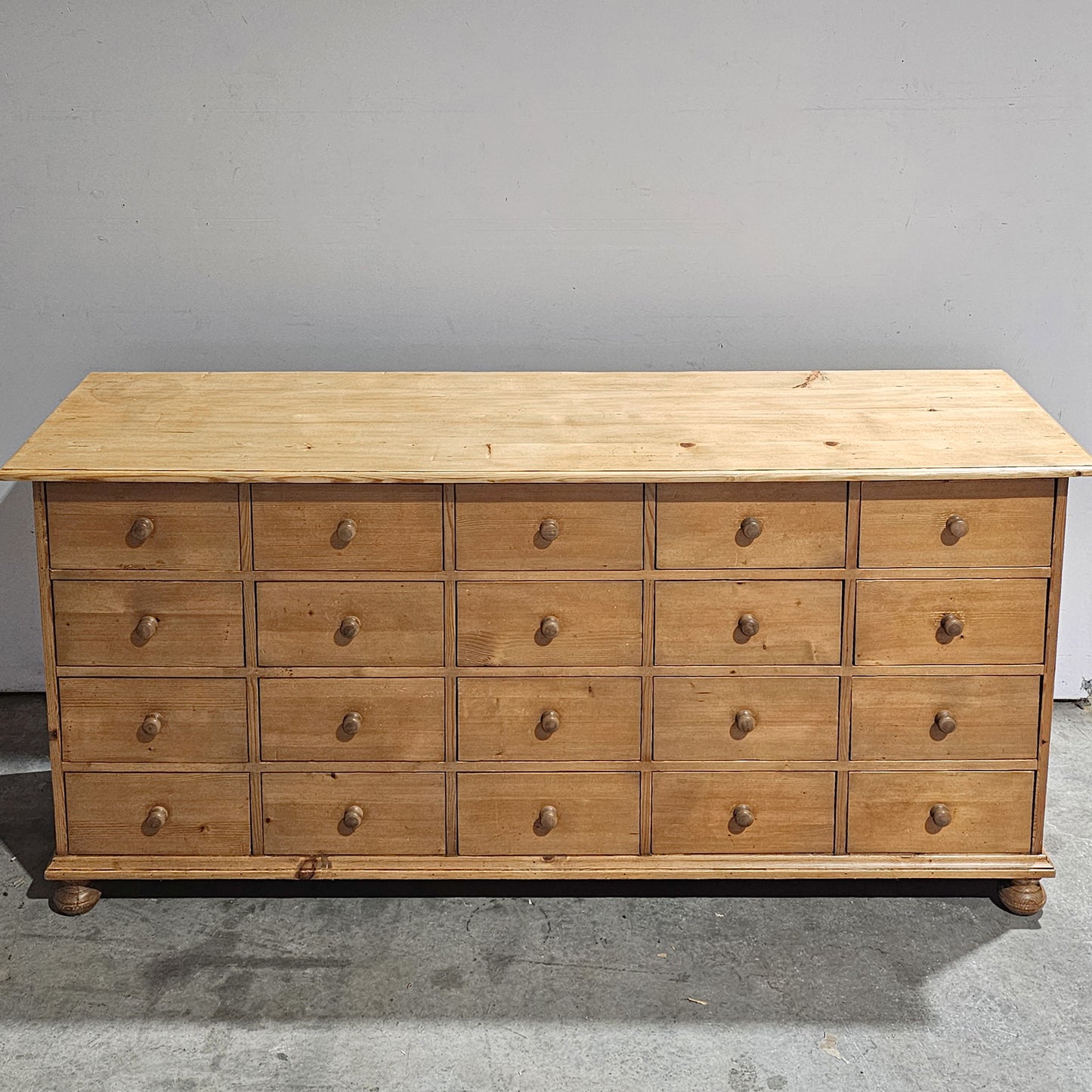 Vintage apothecary multi-drawer chest of drawers (dresser)