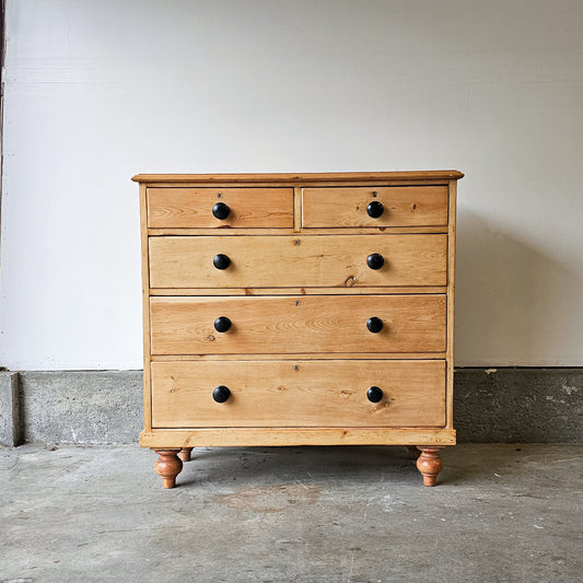Antique English Pine Chest of Drawers (Dresser) with Dark Knobs - Circa 1880
