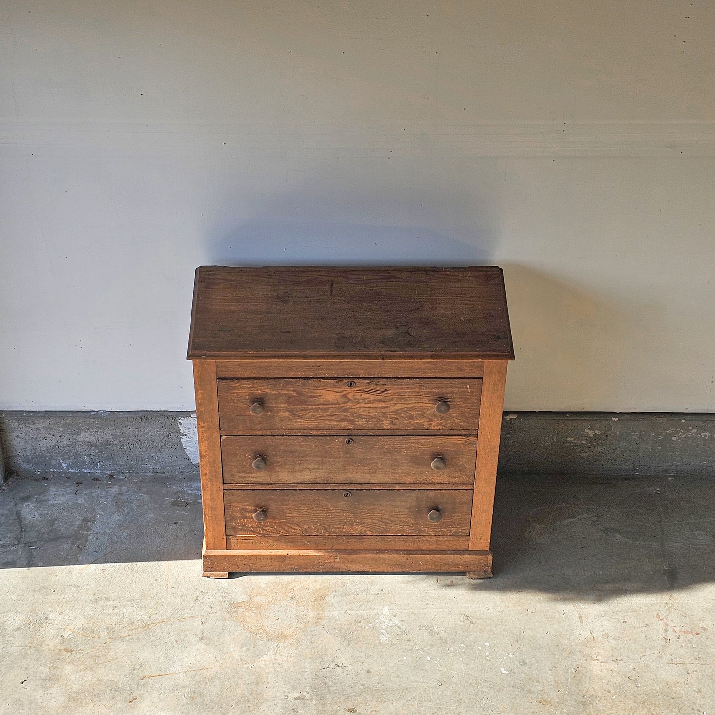 Antique Fir Wood Chest of Drawers (Dresser)