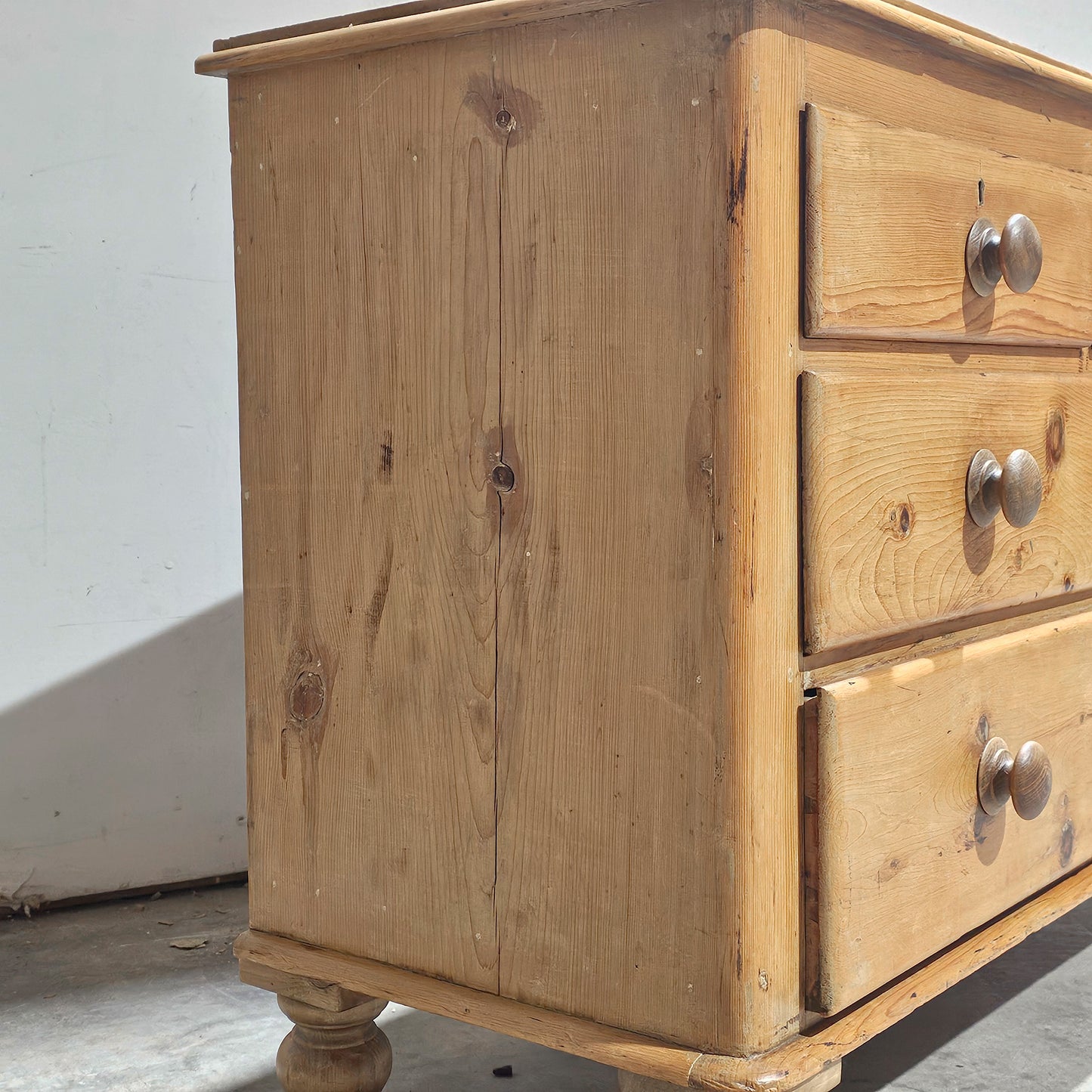 Petite Antique English Pine Chest of Drawers - Circa 1870