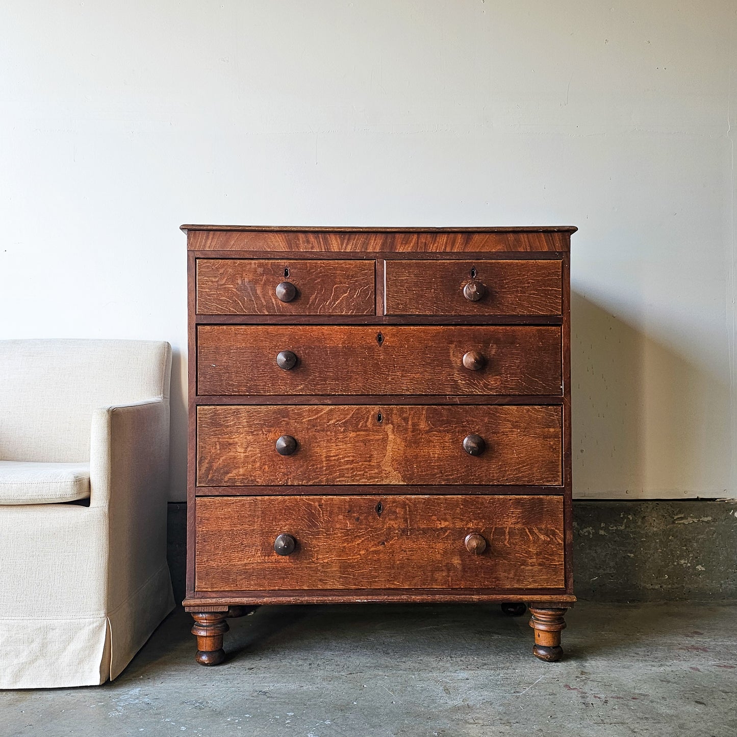 Antique 19th-century oak chest of drawers dresser