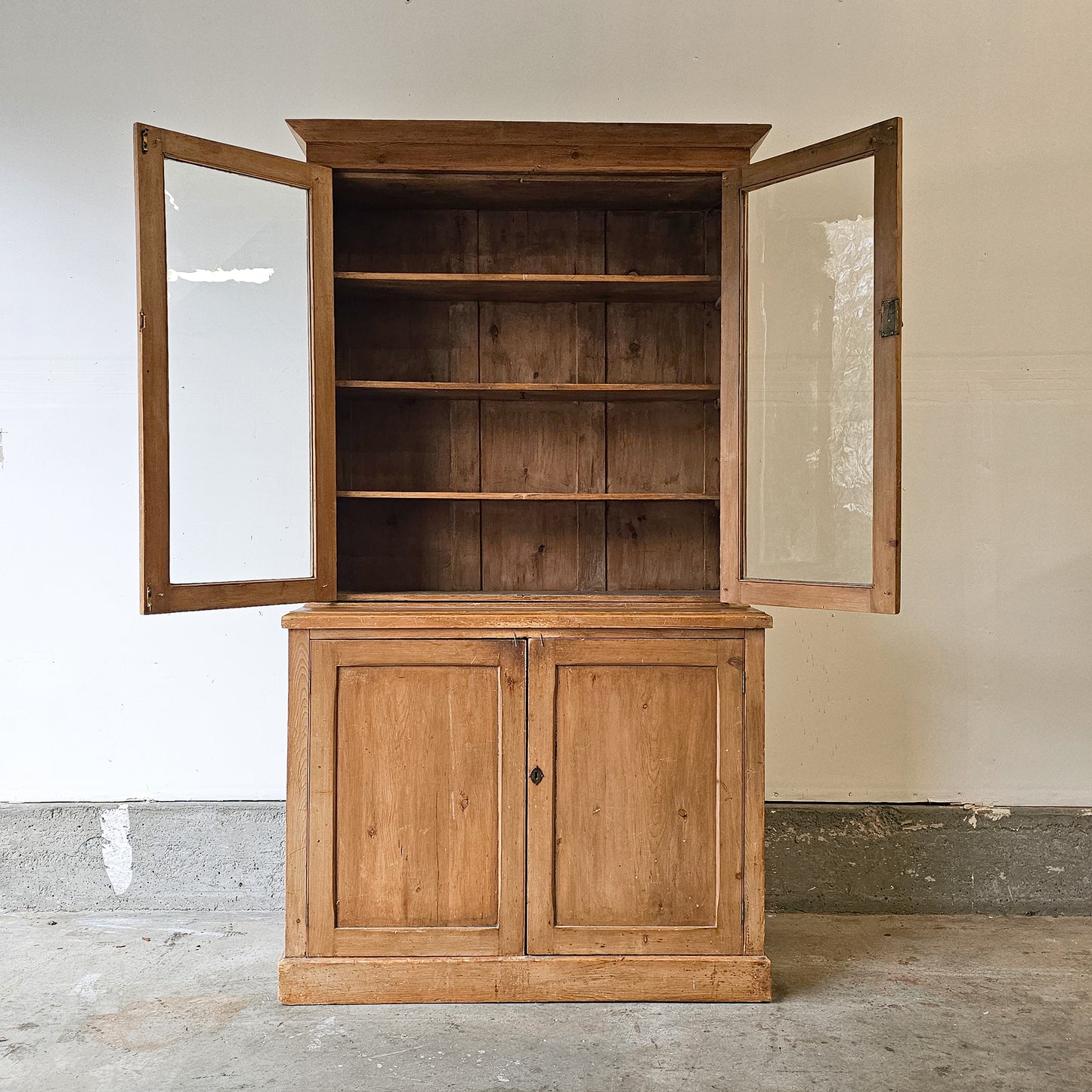 English Pine Hutch with wavy glass doors - Circa 1880
