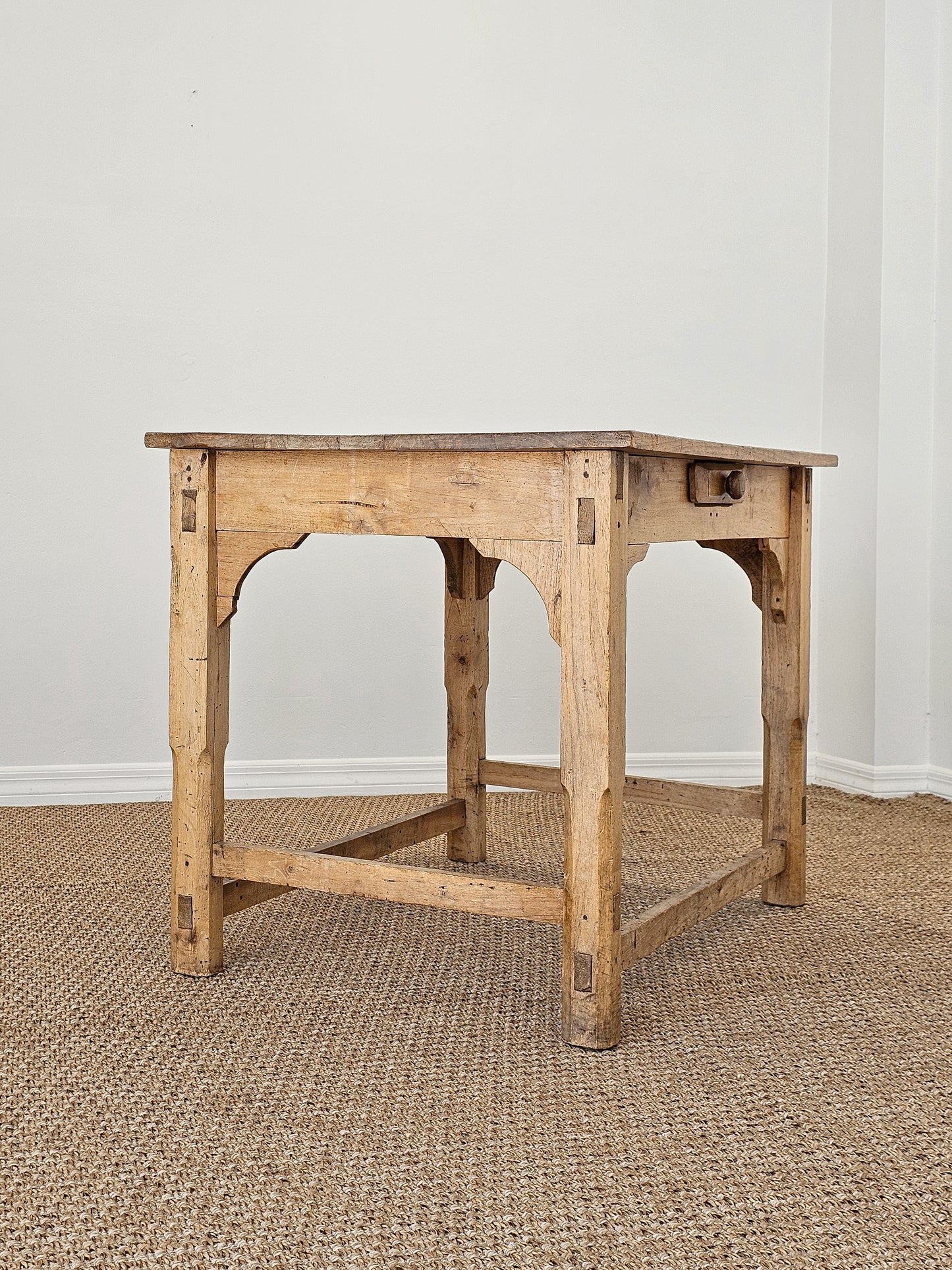 Antique pine table