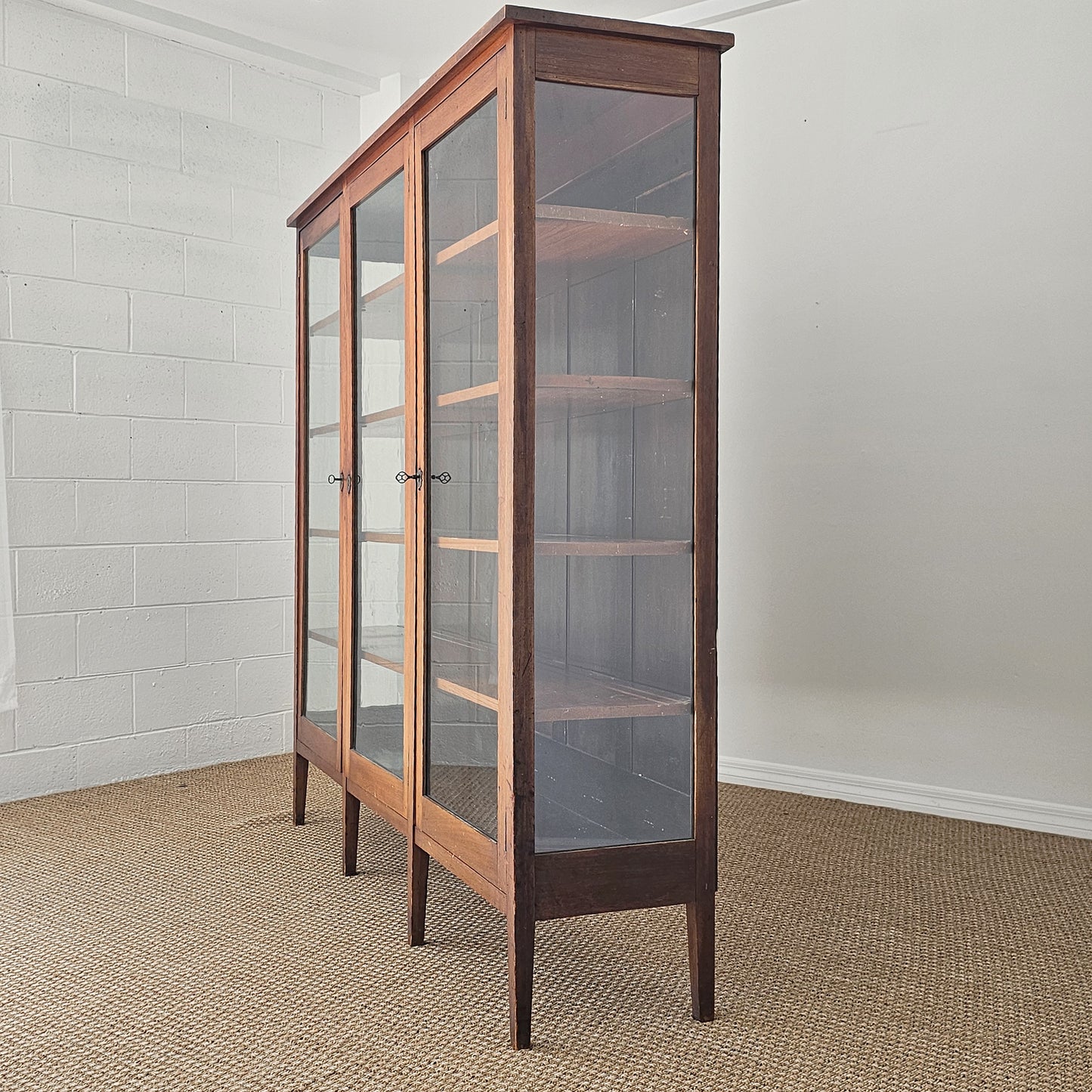 Antique Arts & Crafts Style Glass Door Display Bookcase Cabinet | Circa 1910–1920