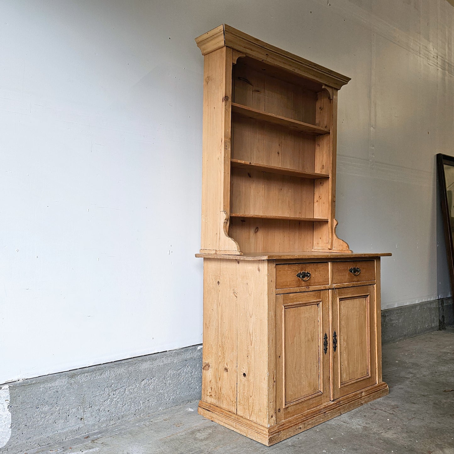 Antique English Pine Kitchen Dresser (Hutch) - Circa 1880