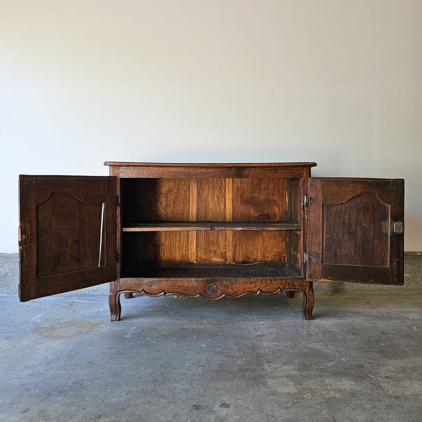 18th Century - French Louis XV Buffet