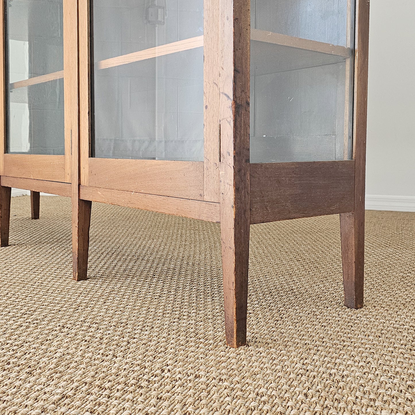 Antique Arts & Crafts Style Glass Door Display Bookcase Cabinet | Circa 1910–1920