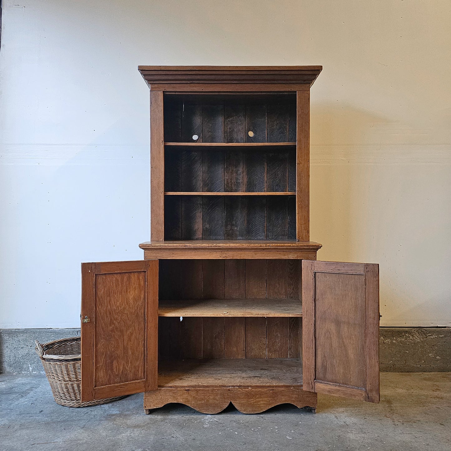 Antique Primitive Pine Step-Back Hutch - Circa 19th-century