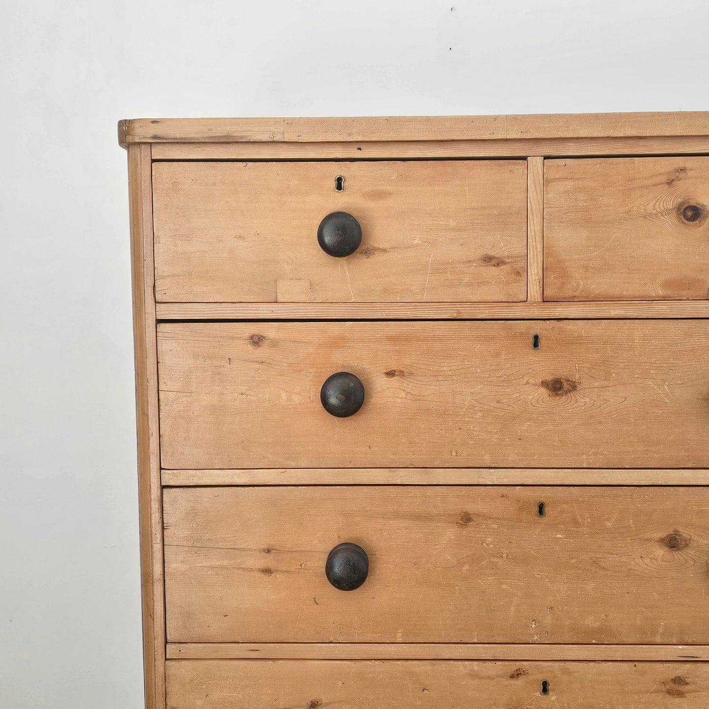 Antique English Pine Chest of Drawers (Dresser)with dark knobs - Circa 1870