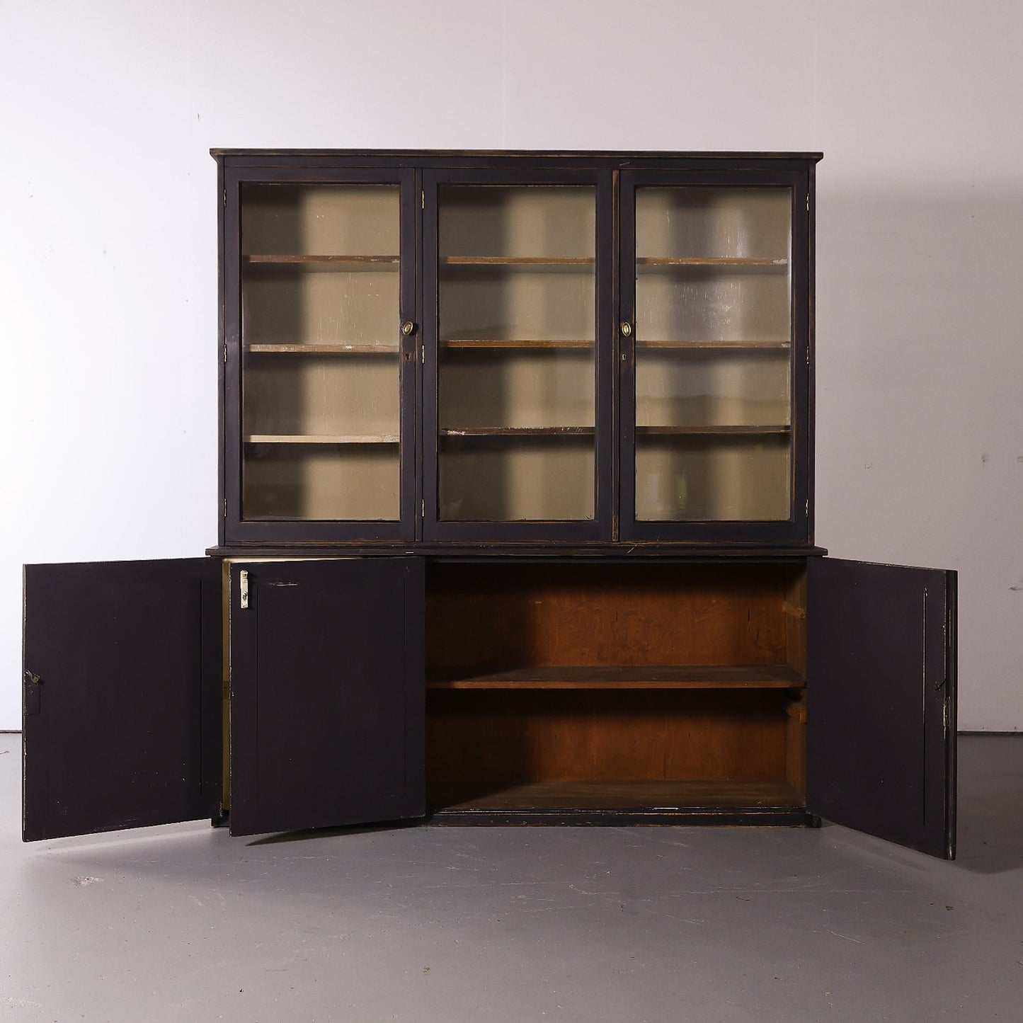 English glazed painted bookcase with adjustable shelving - Circa 1880