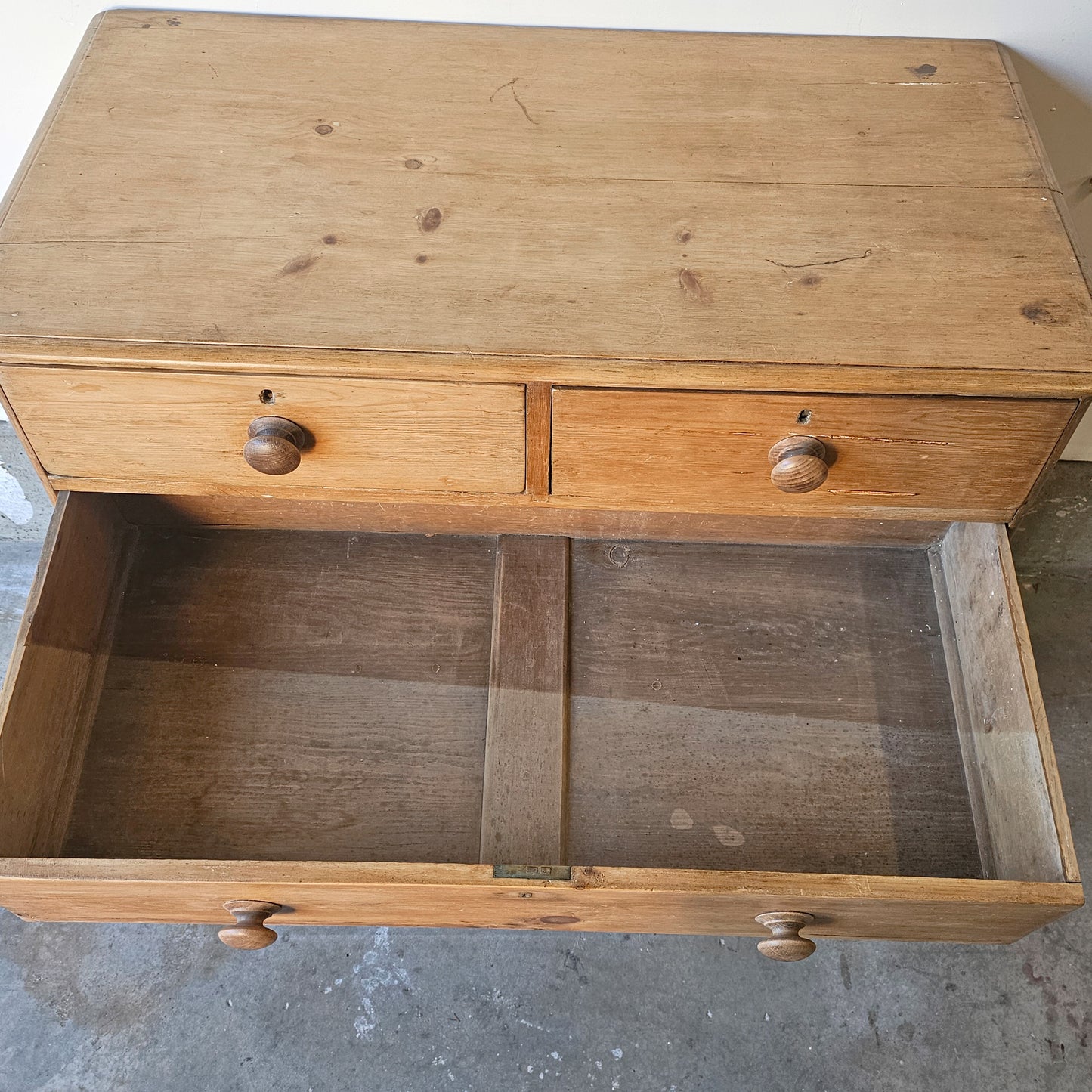 Antique English Pine Chest of Drawers (Dresser) - Circa 1880