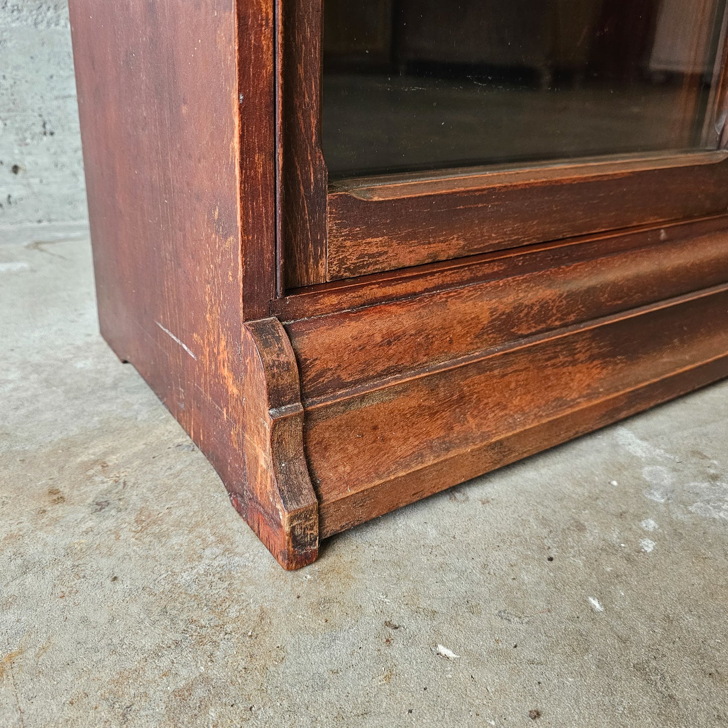 Antique Danner Sectional Barrister Bookcase (c. 1900–1915)