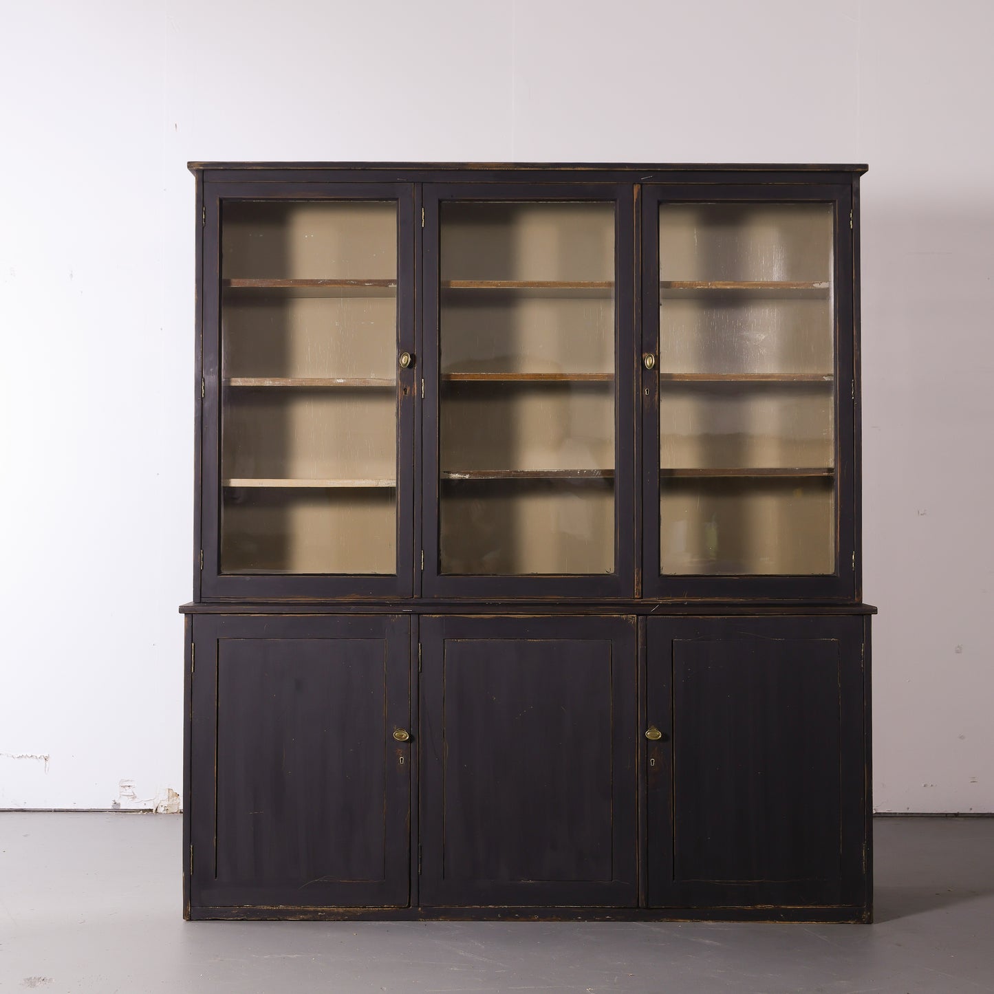 English glazed painted bookcase with adjustable shelving - Circa 1880