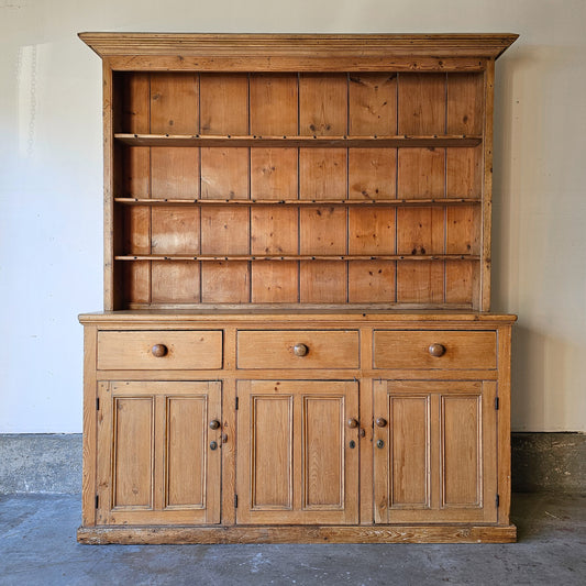 Antique English Pine Kitchen Dresser (Hutch) - Circa 1880
